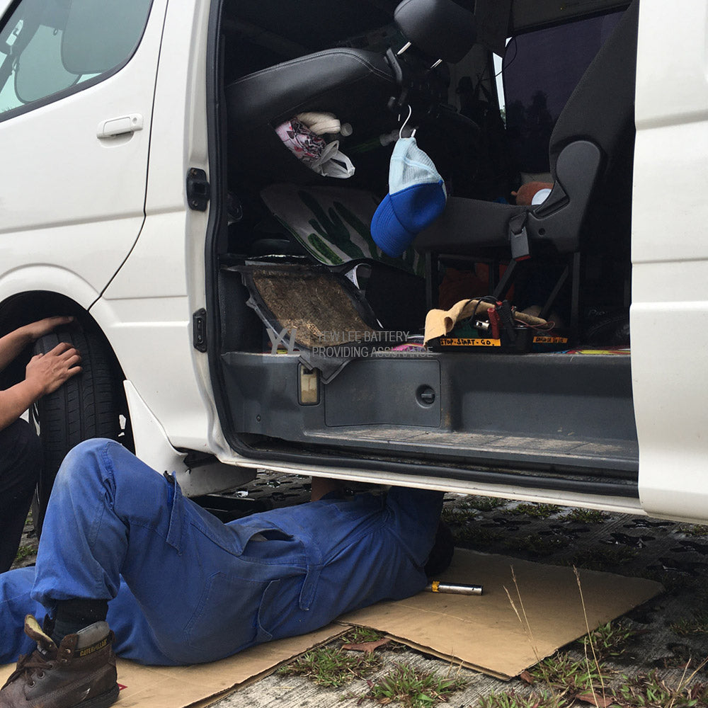 Starter Motors Repair - Hiace - Yew Lee Battery Co - Bukit Merah Lane 3 - Alexandra Village - Singapore
